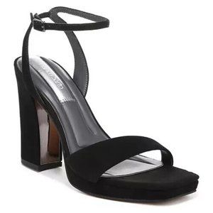 Franco Sarto Daffy Suede ankle strap sandal $45 7.5